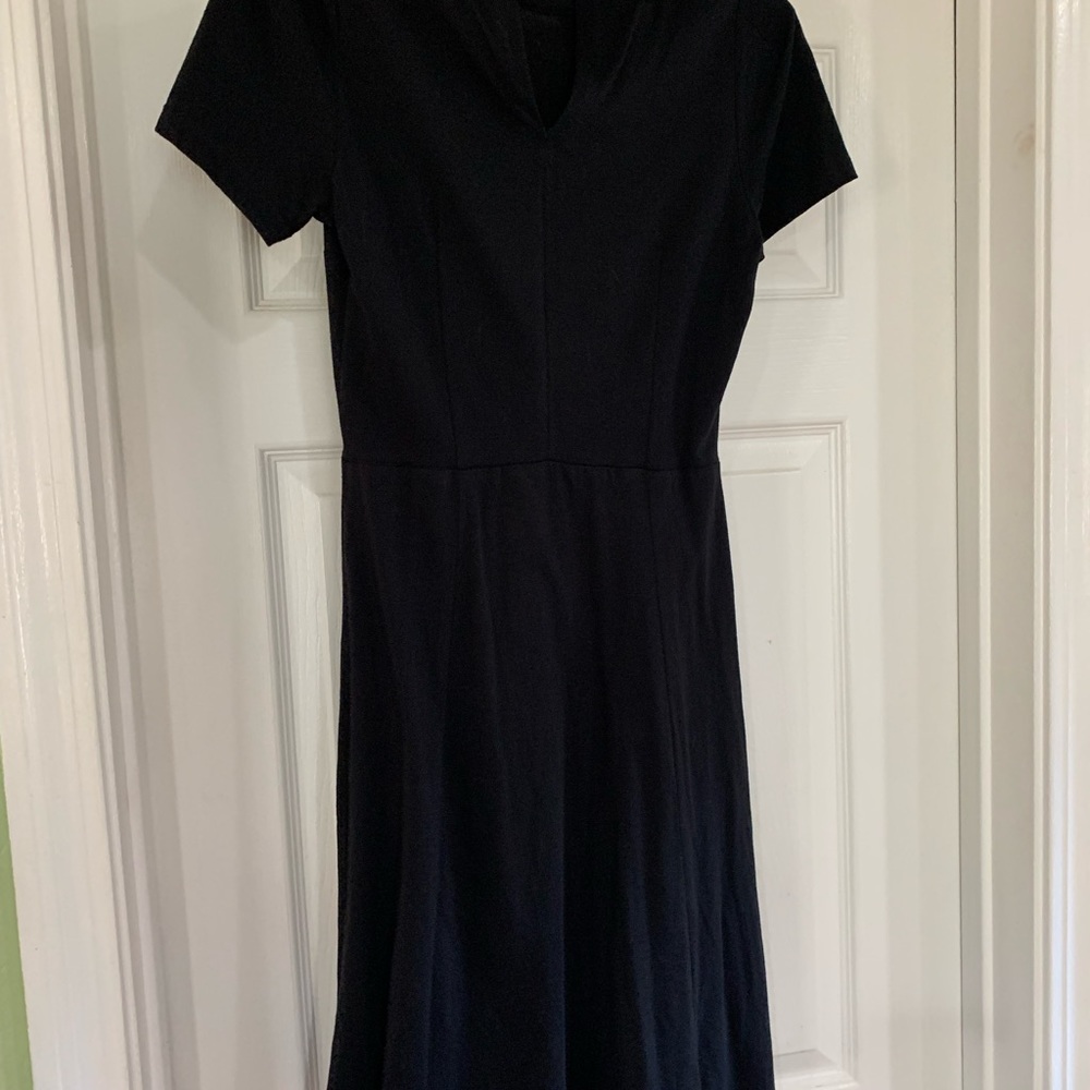Deandri Dress - Picture 2 of 5
